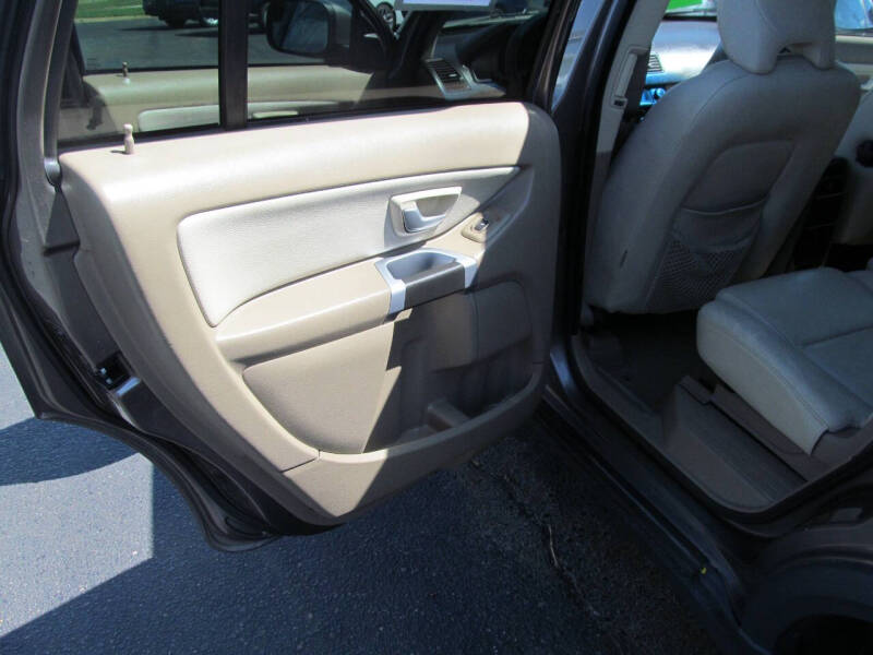 2010 Volvo XC90 3.2