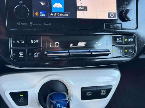 2016 Toyota Prius Three