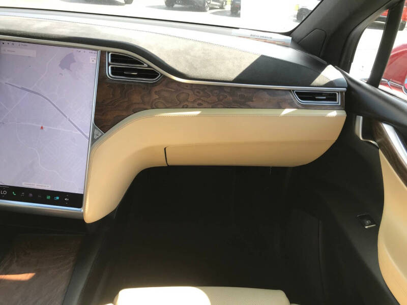 2016 Tesla Model X 90D