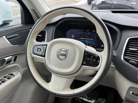 2023 Volvo XC90 B5 Plus Bright Theme