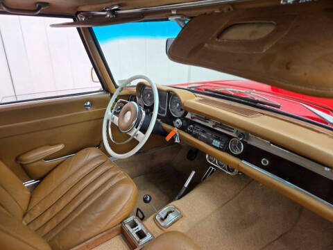1967 Mercedes-Benz 230SL