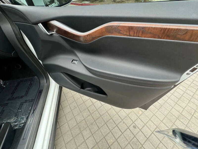 2018 Tesla Model X 75D