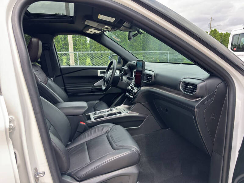 2024 Ford Explorer Platinum