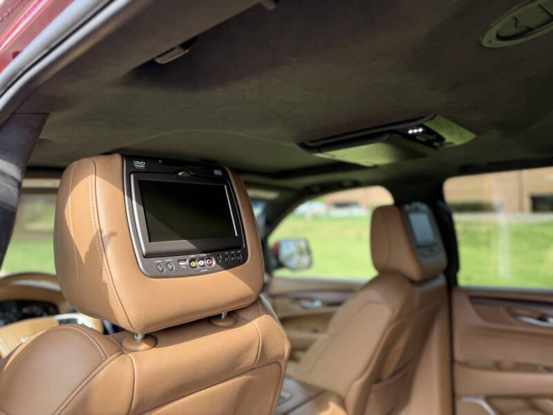 2017 Cadillac Escalade ESV Platinum