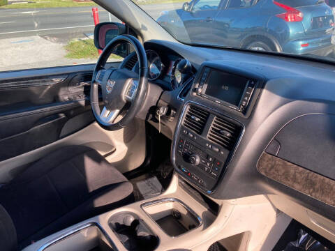 2011 Dodge Grand Caravan Crew