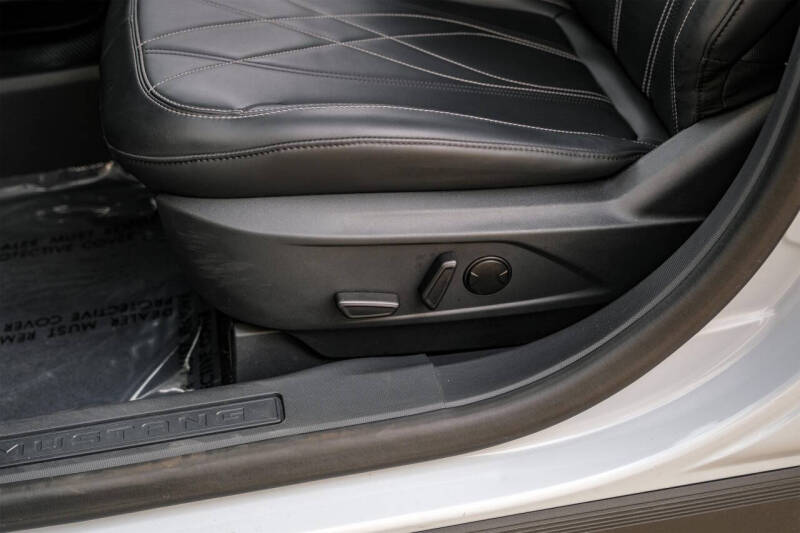 2023 Ford Mustang Mach-E Select