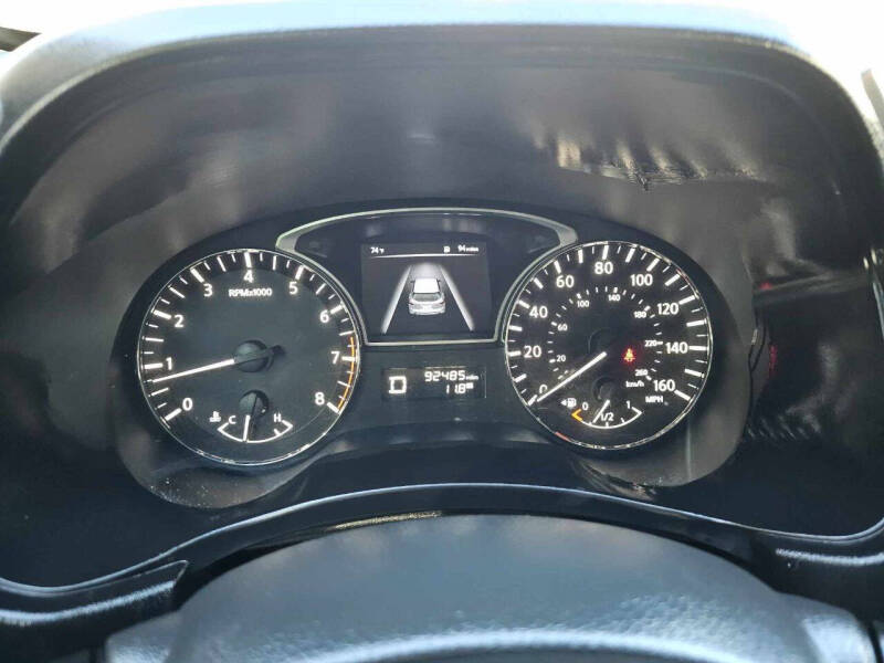 2015 Nissan Pathfinder SV