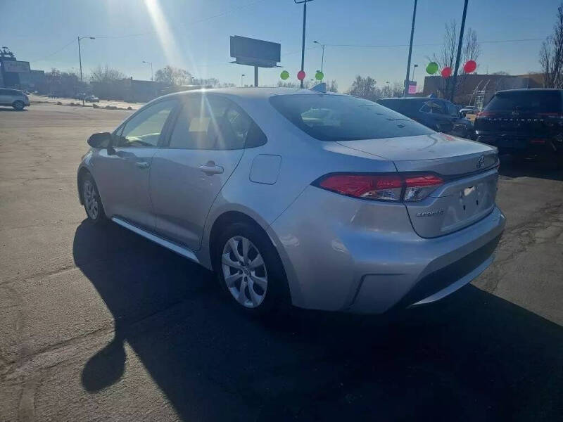 2022 Toyota Corolla LE