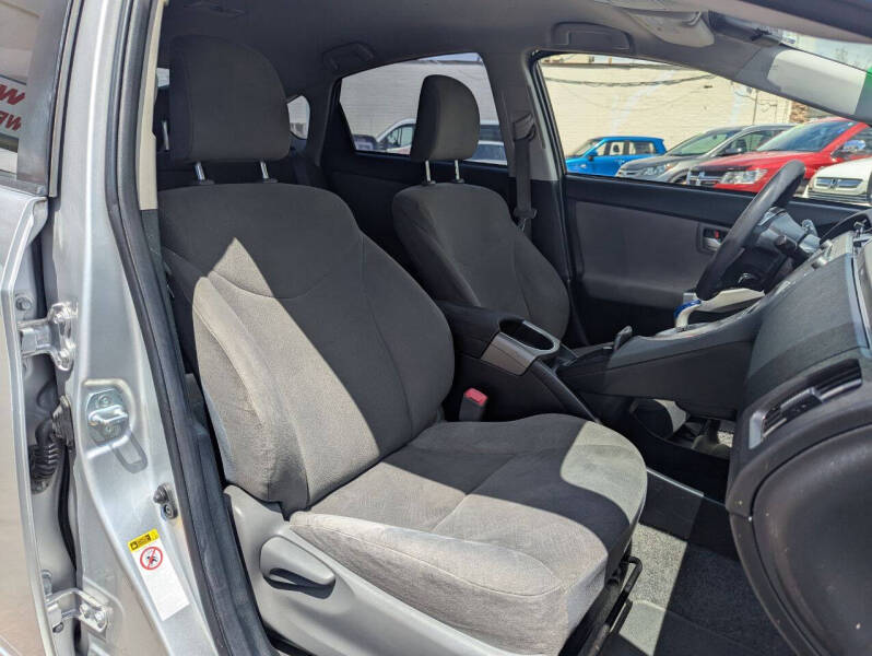 2013 Toyota Prius Plug-in Hybrid