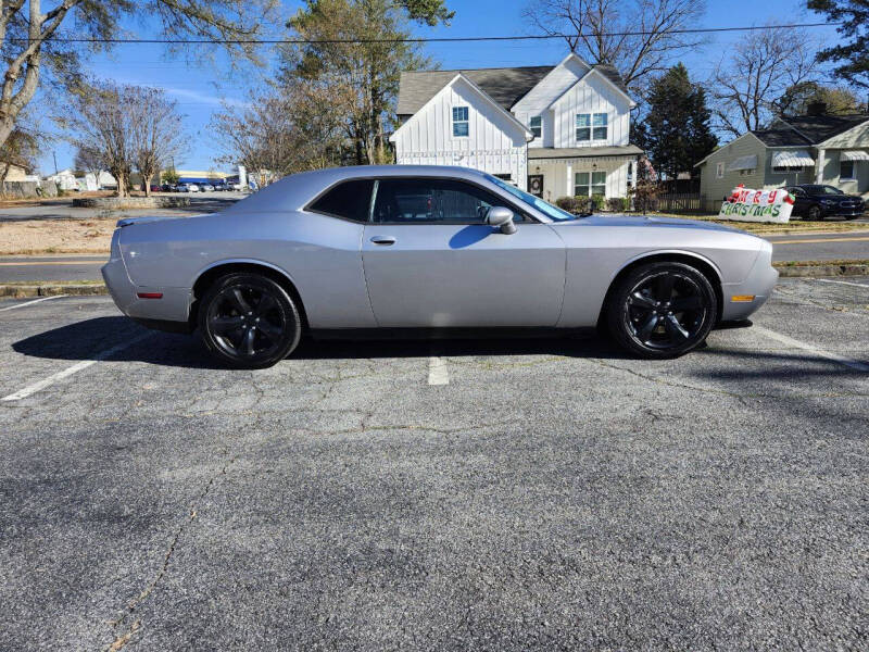 2013 Dodge Challenger SXT