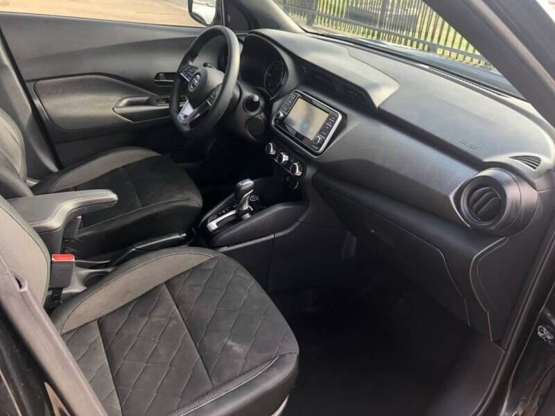 2020 Nissan Kicks S