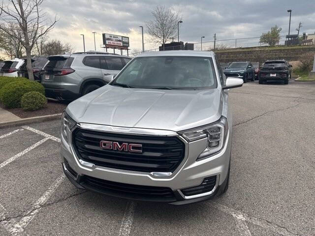 2022 GMC Terrain SLE