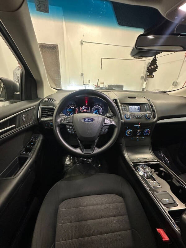 2019 Ford Edge SE