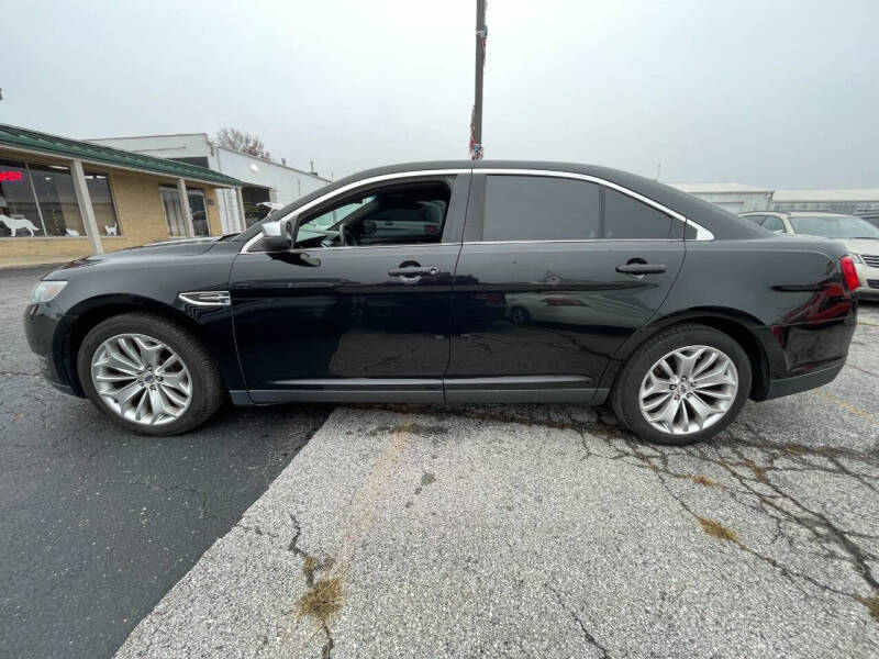 2018 Ford Taurus Limited