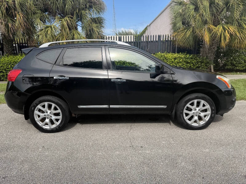 2013 Nissan Rogue SV w/SL Package