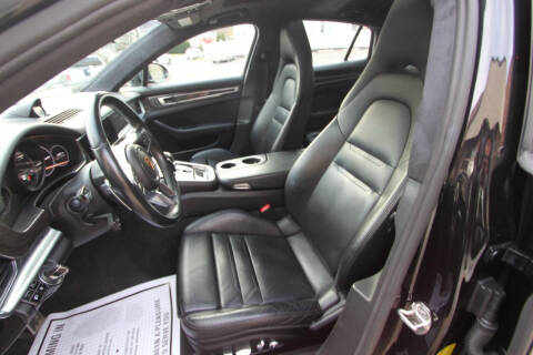 2017 Porsche Panamera Turbo