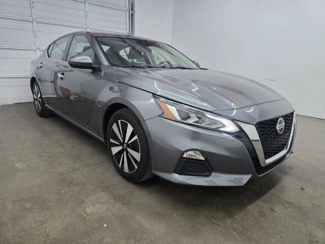 2022 Nissan Altima SV