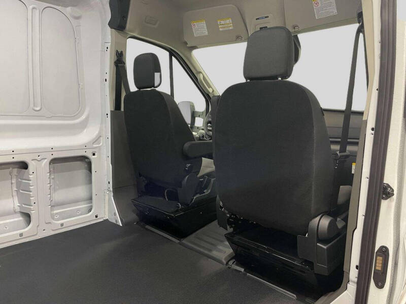 2025 Ford Transit 250