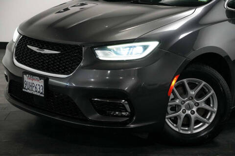 2021 Chrysler Pacifica Touring L