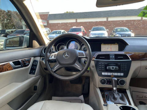 2012 Mercedes-Benz C-Class C 300 Luxury 4MATIC