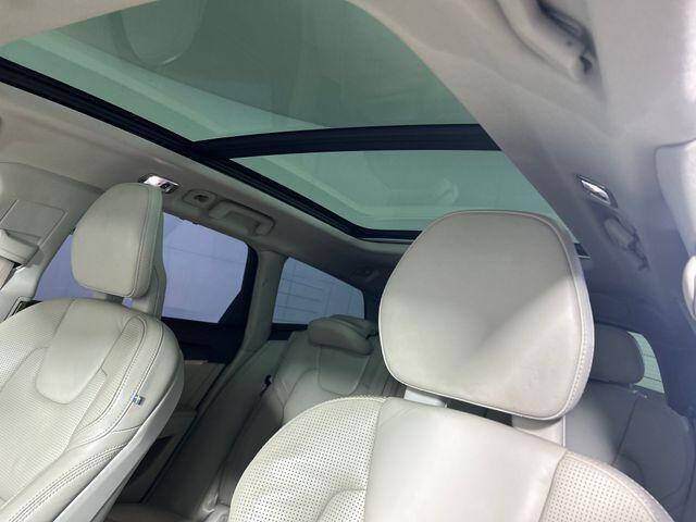 2017 Volvo V90 Cross Country T6