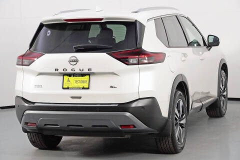 2022 Nissan Rogue SL