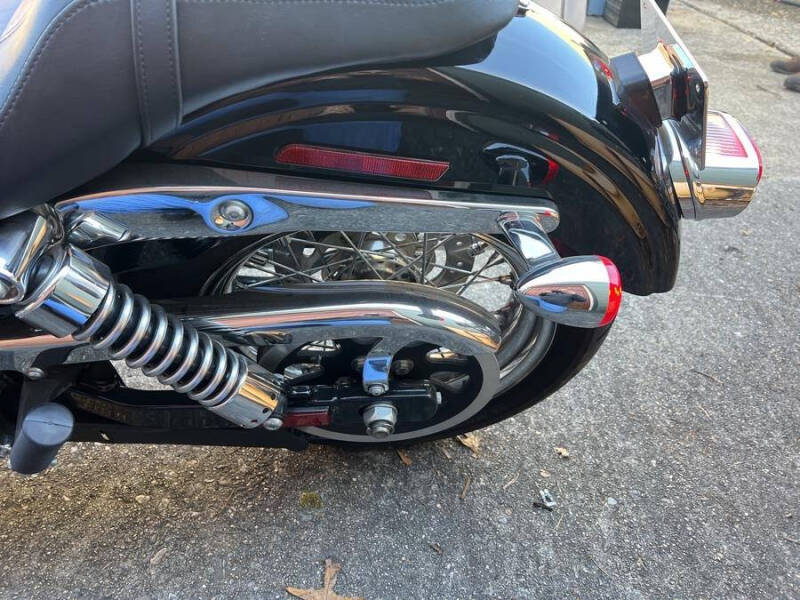 2011 Harley-Davidson dYNA sUPER GLIDE