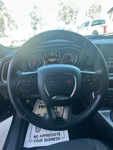 2015 Dodge Challenger SXT