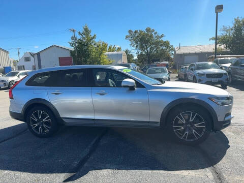 2018 Volvo V90 Cross Country T6