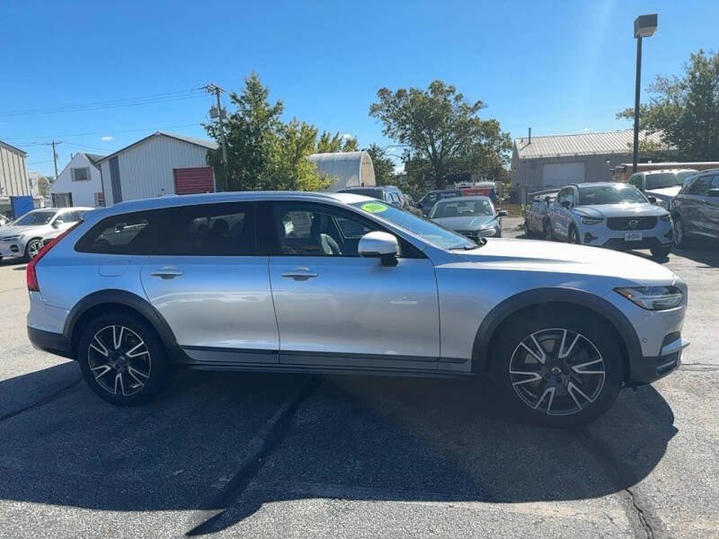 2018 Volvo V90 Cross Country T6