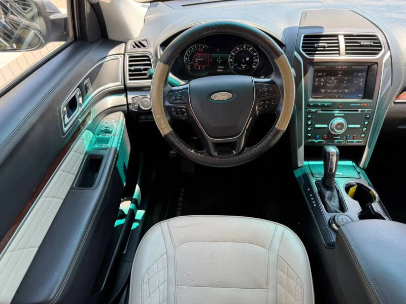 2016 Ford Explorer Platinum