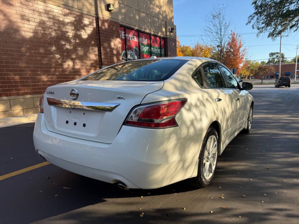 2015 Nissan Altima for sale at Deals & Trades in Aurora, IL