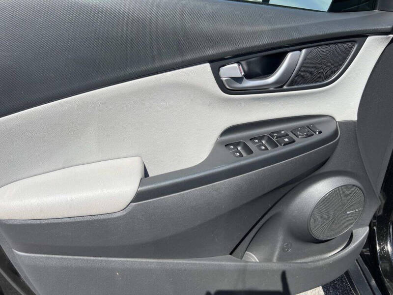 2023 Hyundai Kona Limited