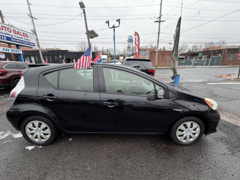 2013 Toyota Prius c One
