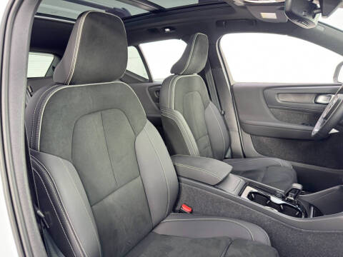 2024 Volvo XC40 Recharge Twin Plus