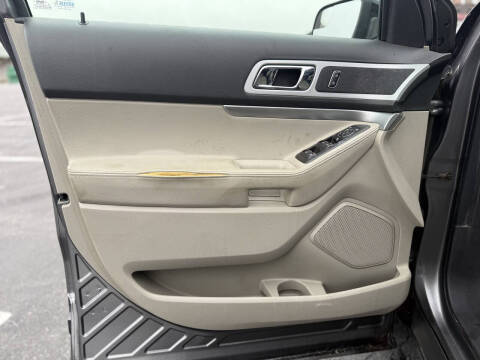 2012 Ford Explorer XLT