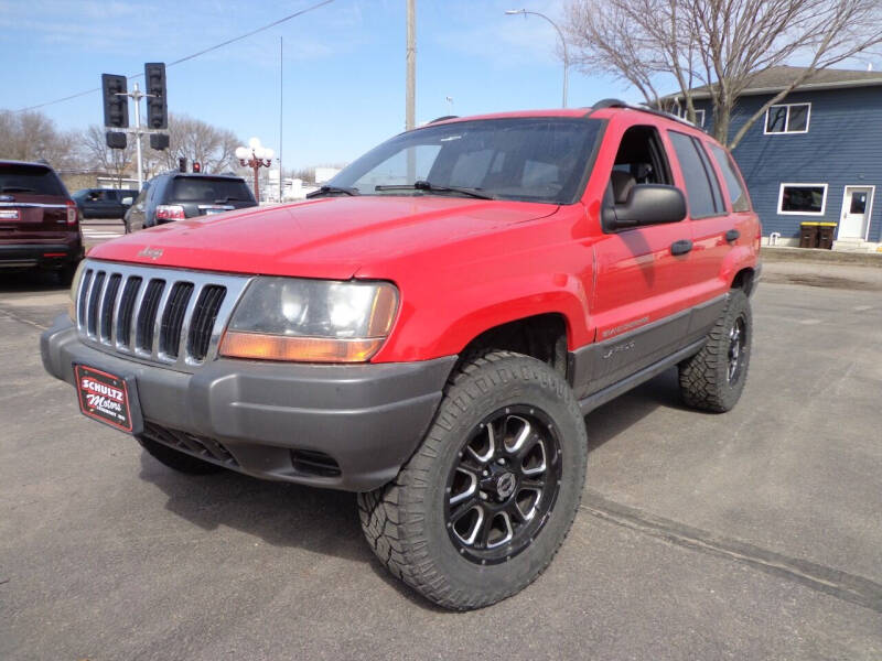 2001 Jeep Grand Cherokee for sale at SCHULTZ MOTORS in Fairmont MN