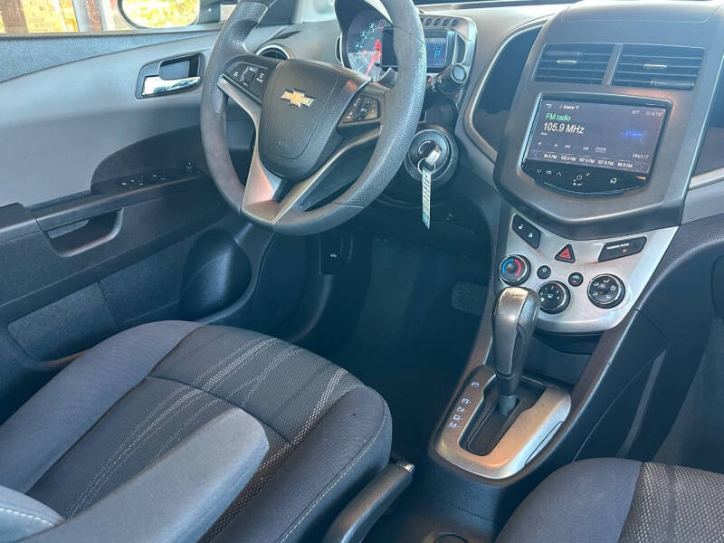 2015 Chevrolet Sonic LT Auto