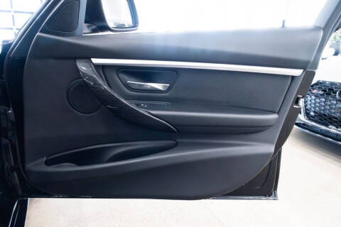 2018 BMW 3 Series 330i xDrive