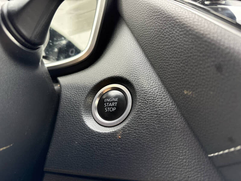 2022 Toyota Corolla Hatchback SE