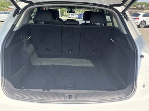 2023 Audi Q5 quattro Premium Plus 40 TFSI