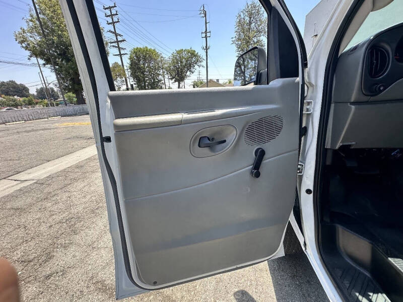 2006 Ford E-Series