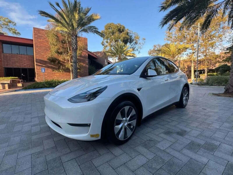 2024 Tesla Model Y Long Range