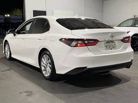 2022 Toyota Camry LE