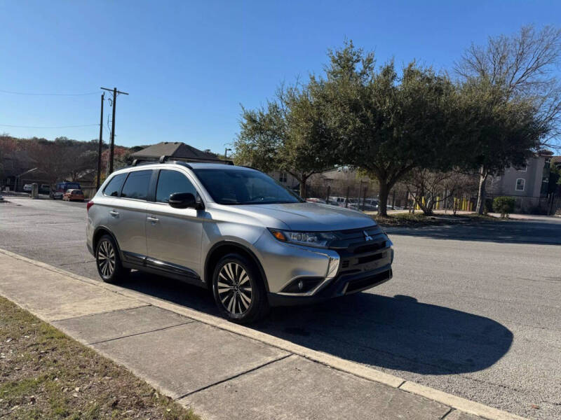 2020 Mitsubishi Outlander for sale at First Gear Automotive in San Antonio TX