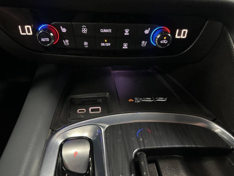 2022 Buick Enclave Premium