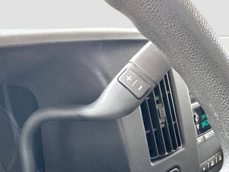2025 GMC Savana 2500
