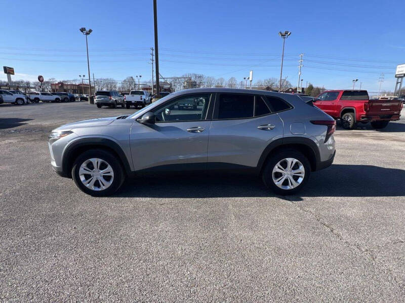 2025 Chevrolet Trax LS