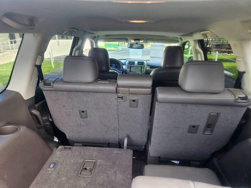 2018 Lexus GX Base photo 38