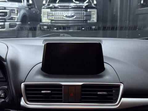 2017 Mazda MAZDA3 Sport